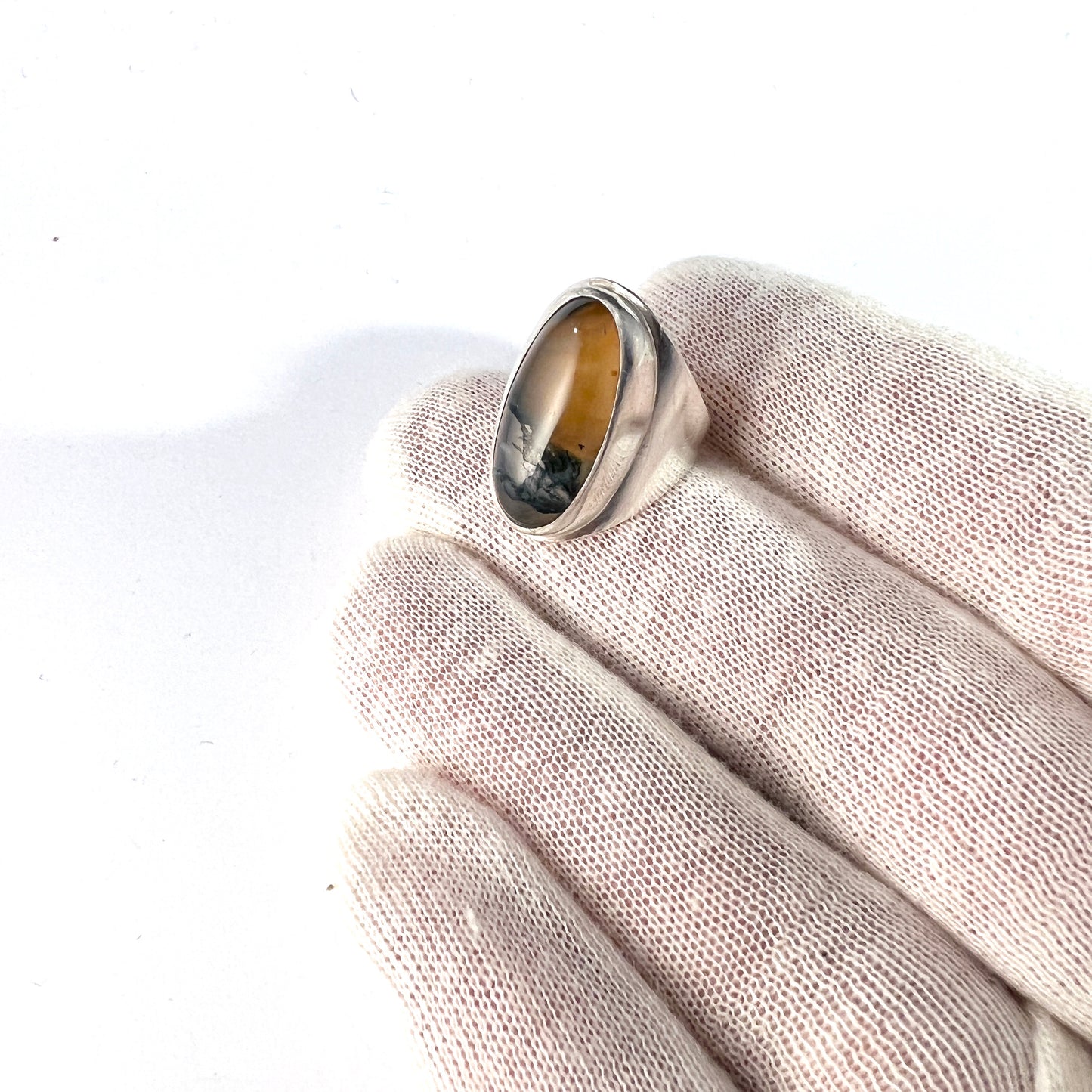 Germany c 1960s. Vintage 835 Silver Moss Agate Ring.