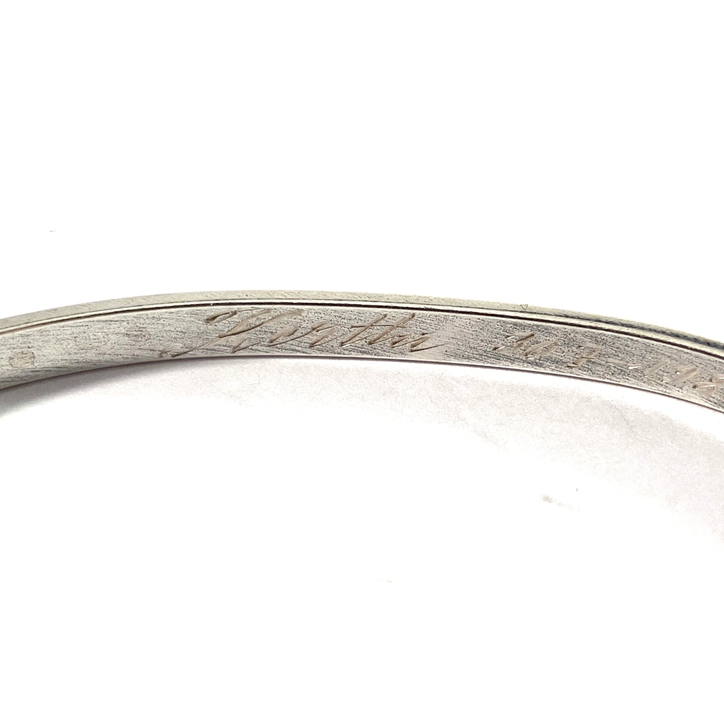 Kalevala Koru, Finland. Vintage Sterling Silver Open Charm Bangle Bracelet.