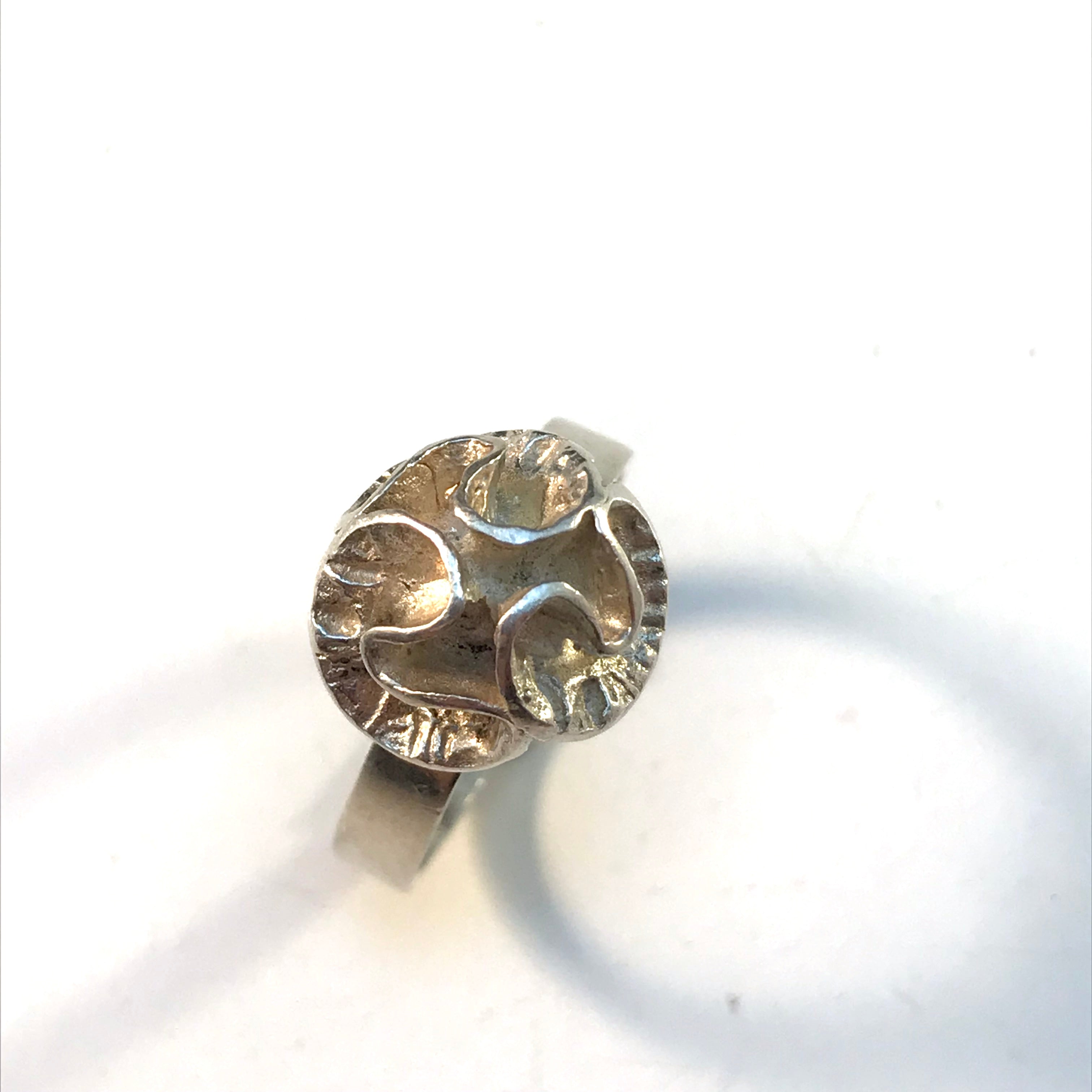 Theresia Hvorslev Sweden 1978 Sterling Silver Water Lilly Ring. Signed