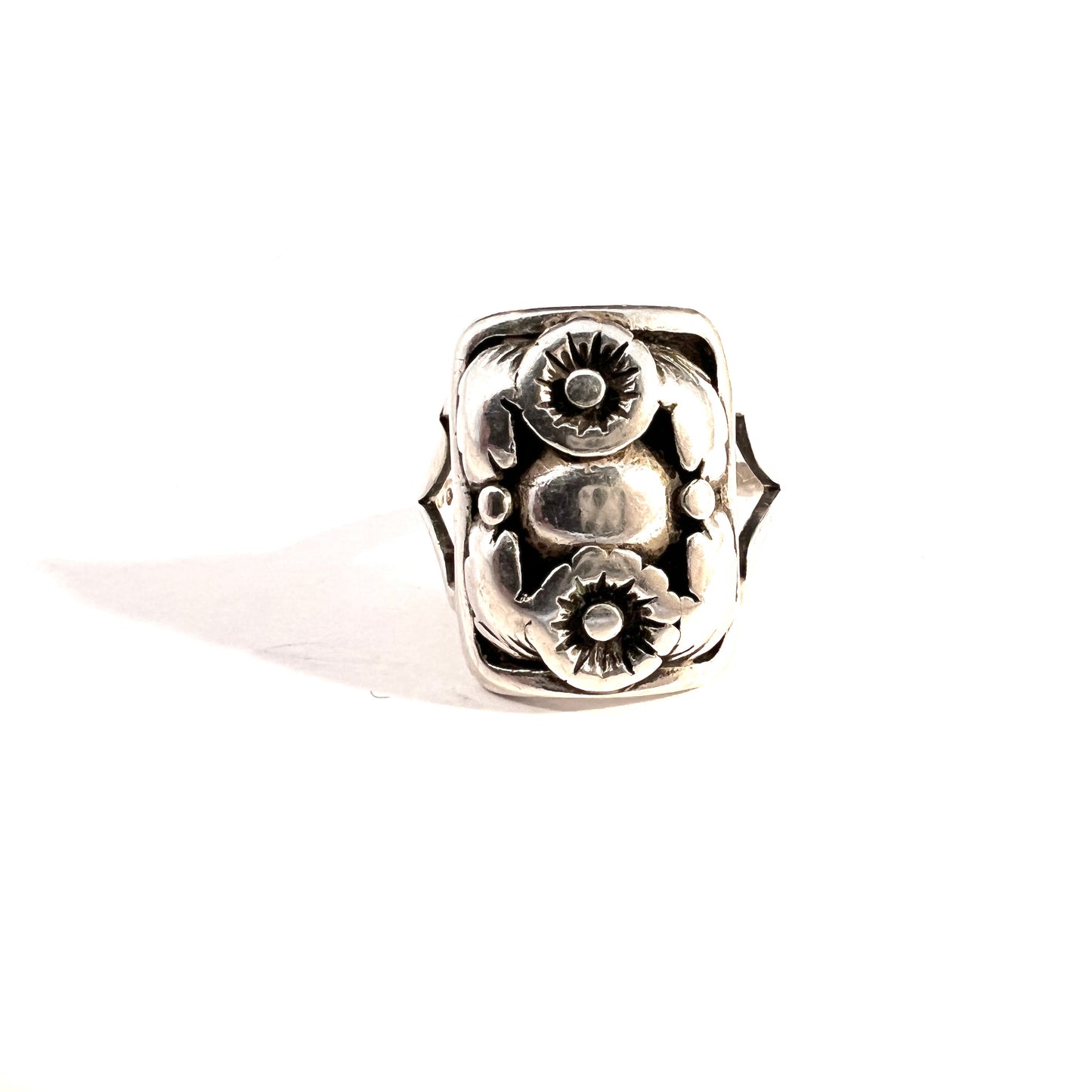 Hugo Grun, Denmark 1940s. Vintage Sterling Silver Ring.