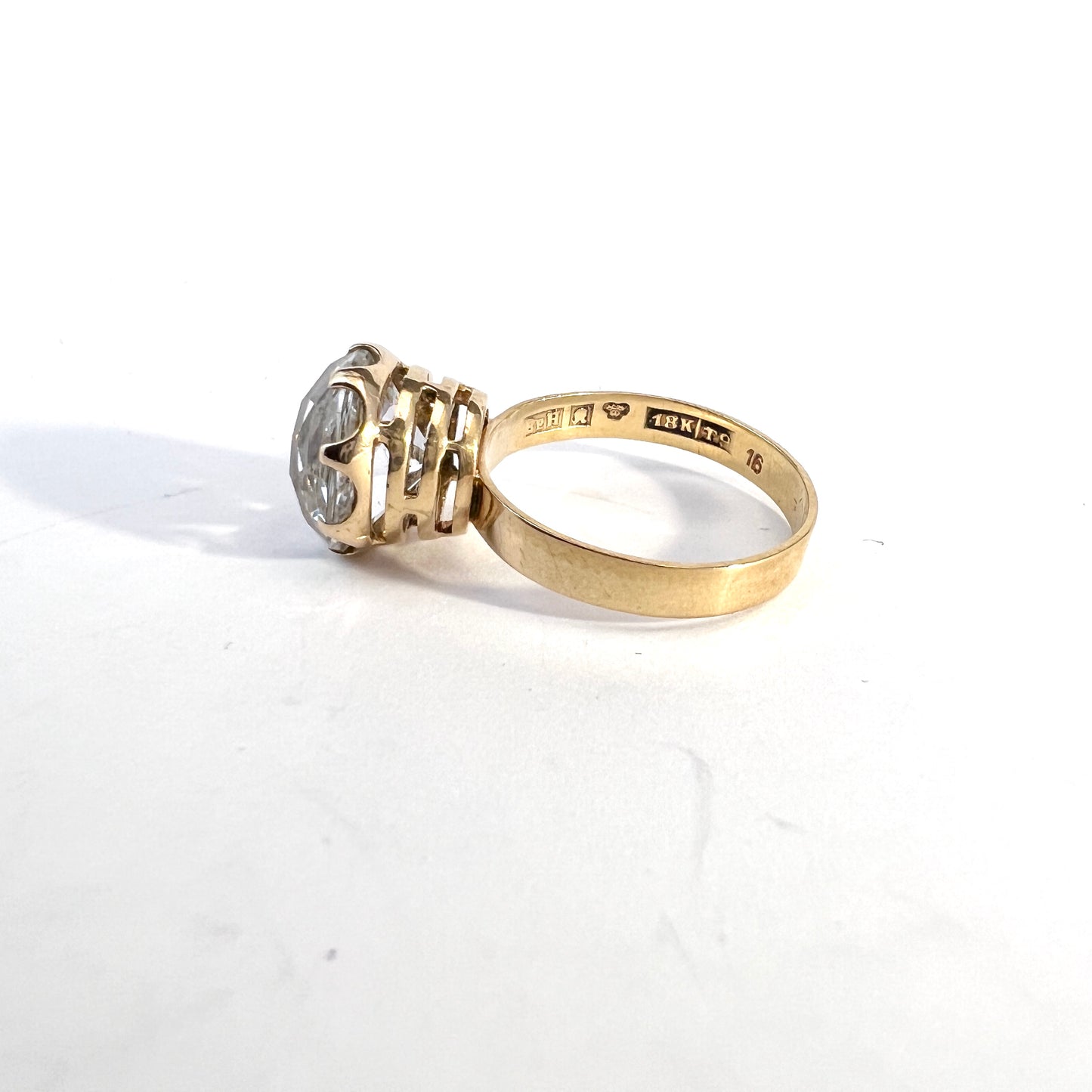 Bengt Hallberg, Sweden 1969. Vintage 18k Gold Rock Crystal Ring.