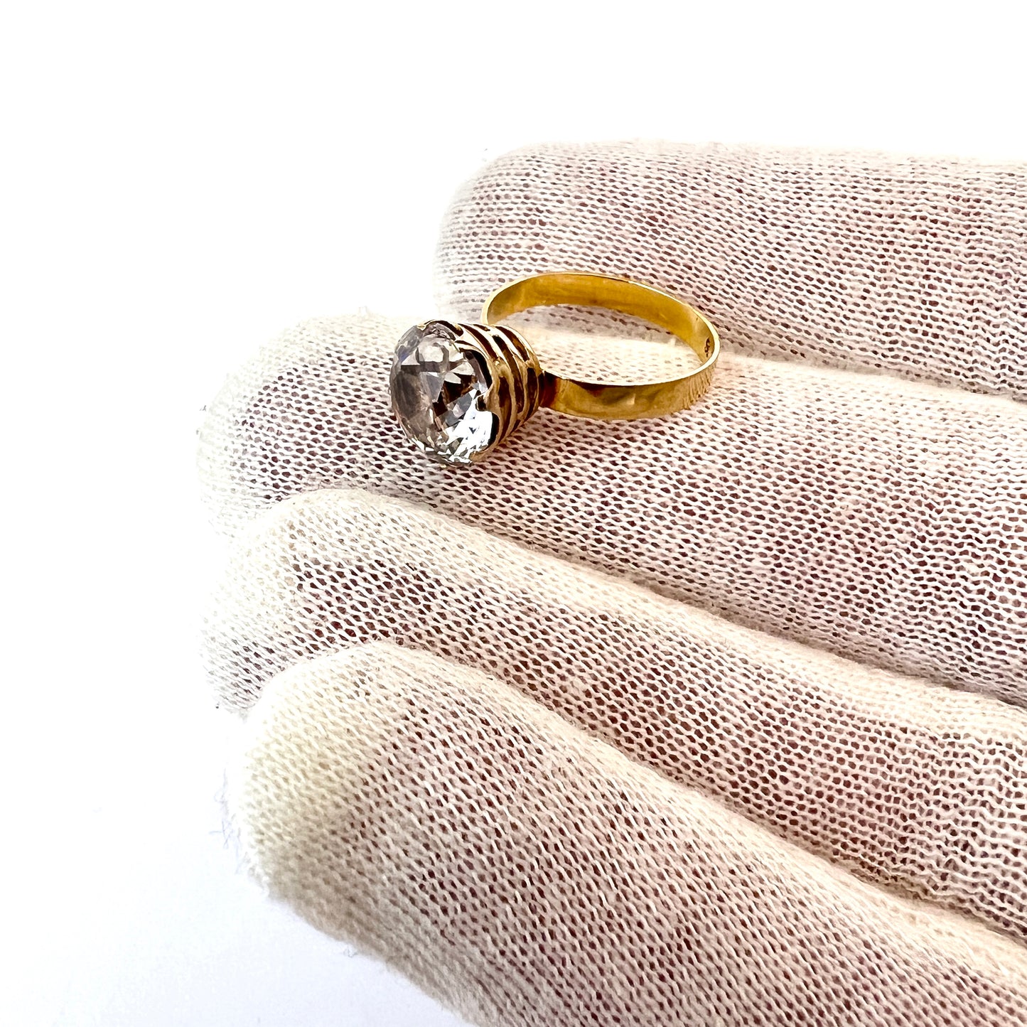 Bengt Hallberg, Sweden 1969. Vintage 18k Gold Rock Crystal Ring.