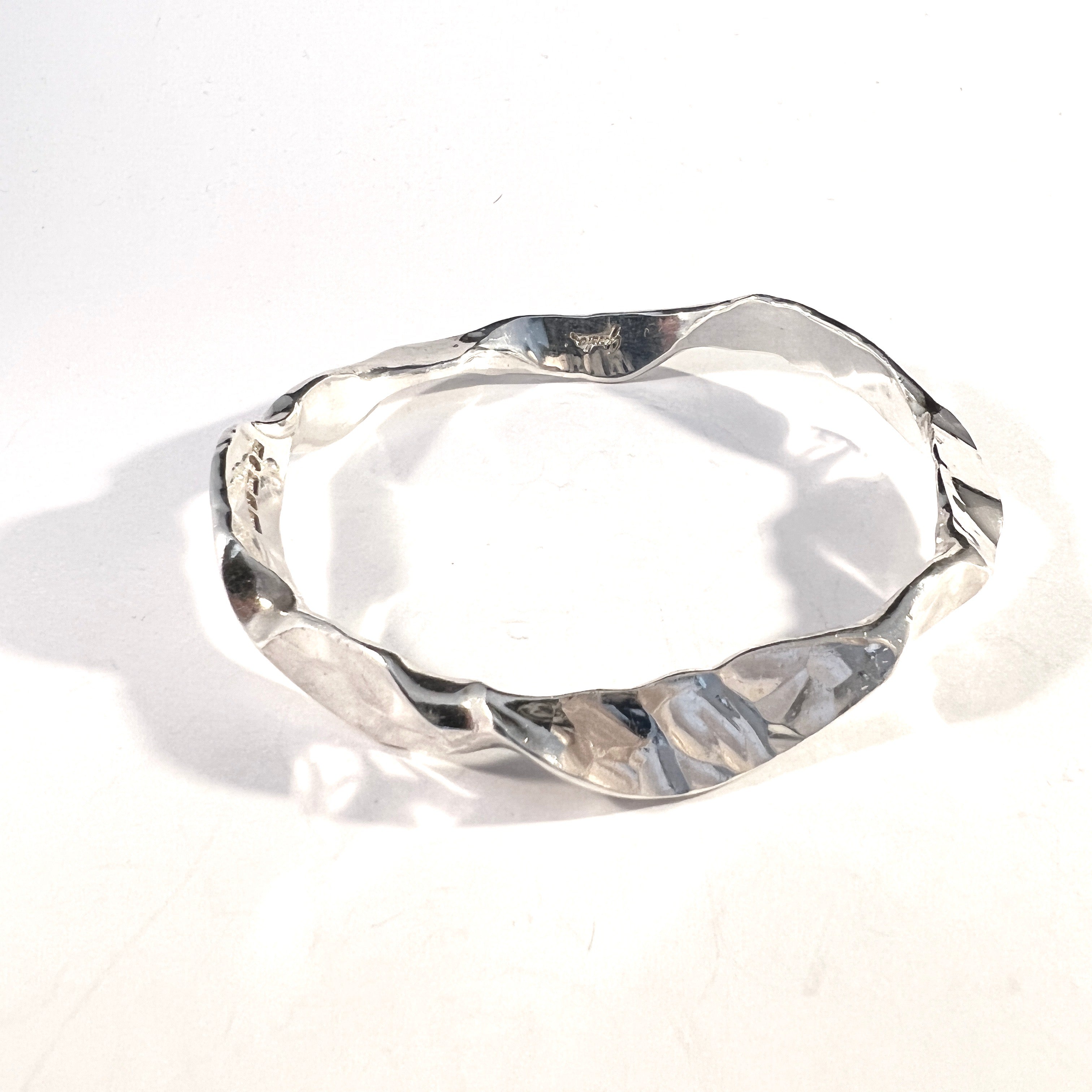 Claes E Giertta, Stockholm, Vintage Sterling Silver Bangle Bracelet. Signed.