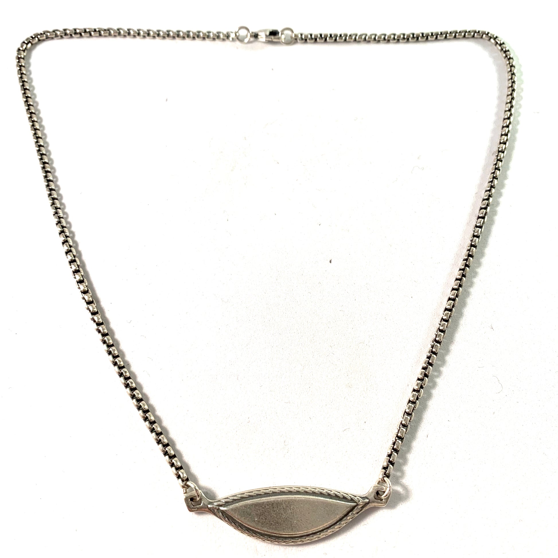Kalevala Koru, Finland Vintage Sterling Silver Necklace.