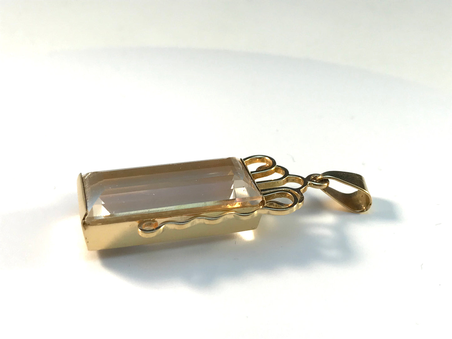 Olof Pettersson, Stockholm year 1977, 18k Gold Rock Crystal Pendant.