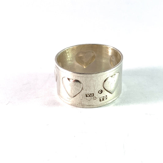 Victor Janson, Sweden 1969. Vintage Sterling Silver Heart Love Band Ring.