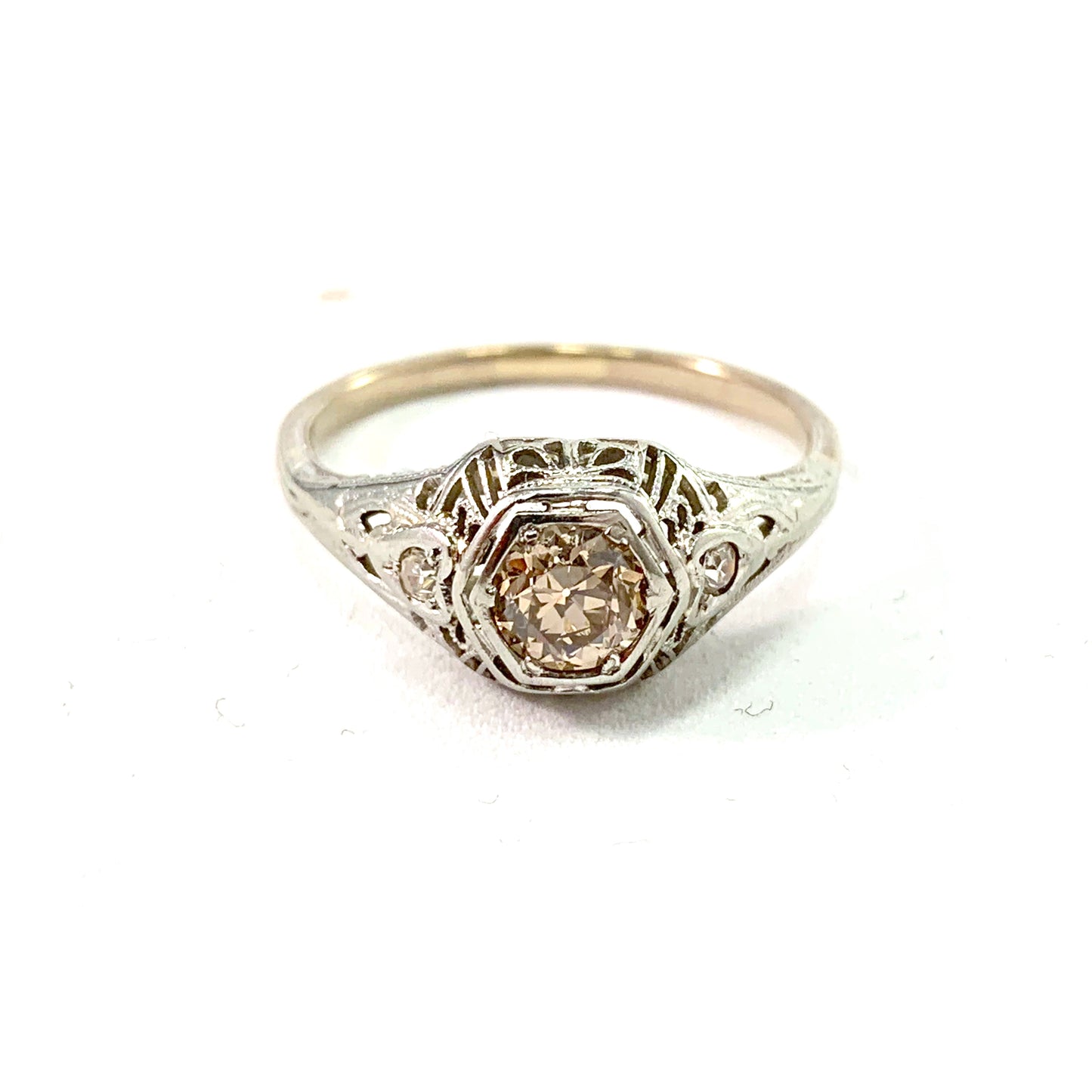 Art Deco 1920s Platinum 0,5ct Center Diamond Engagement Ring.