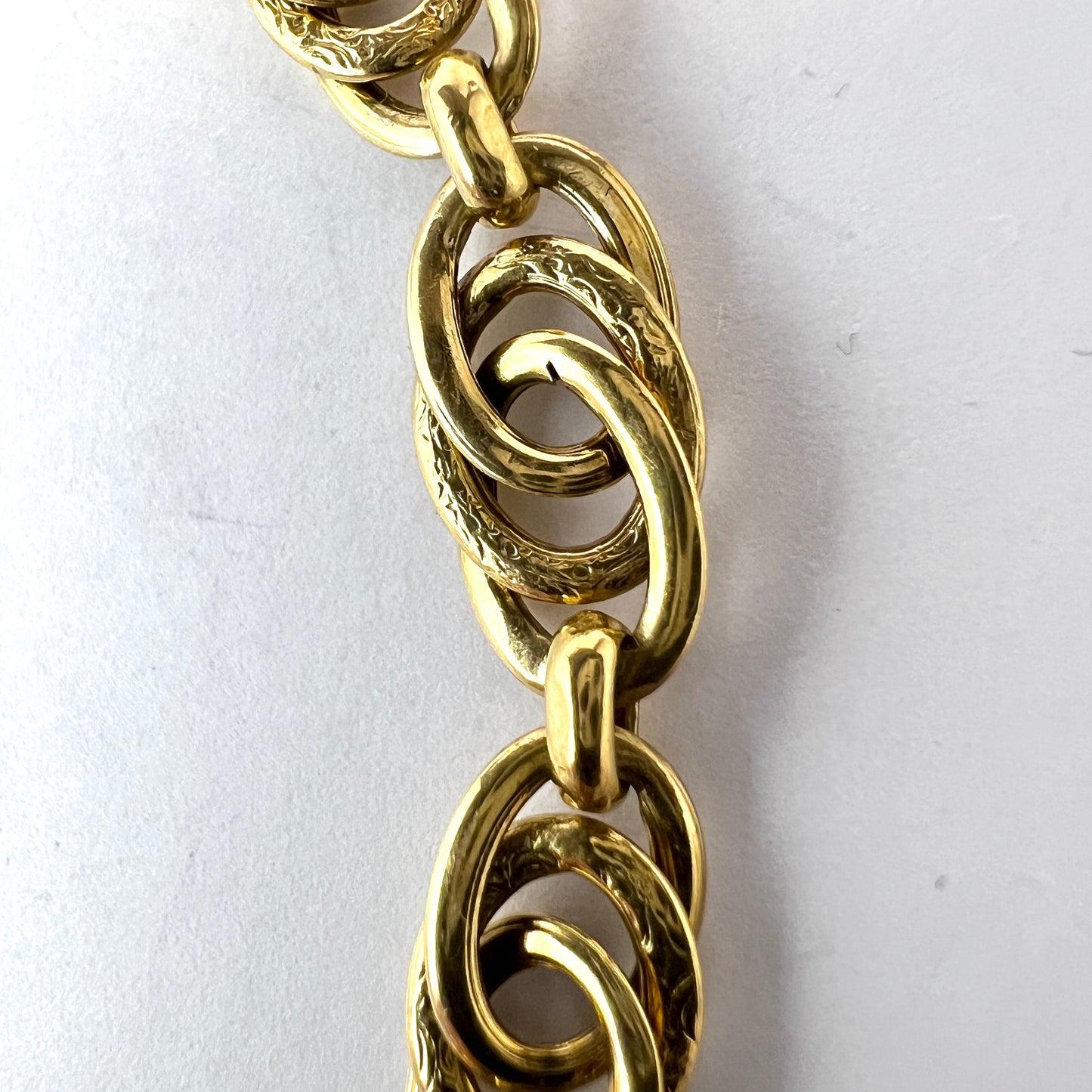 G Dahlgren, Sweden c 1920s. 18k Gold Bracelet.