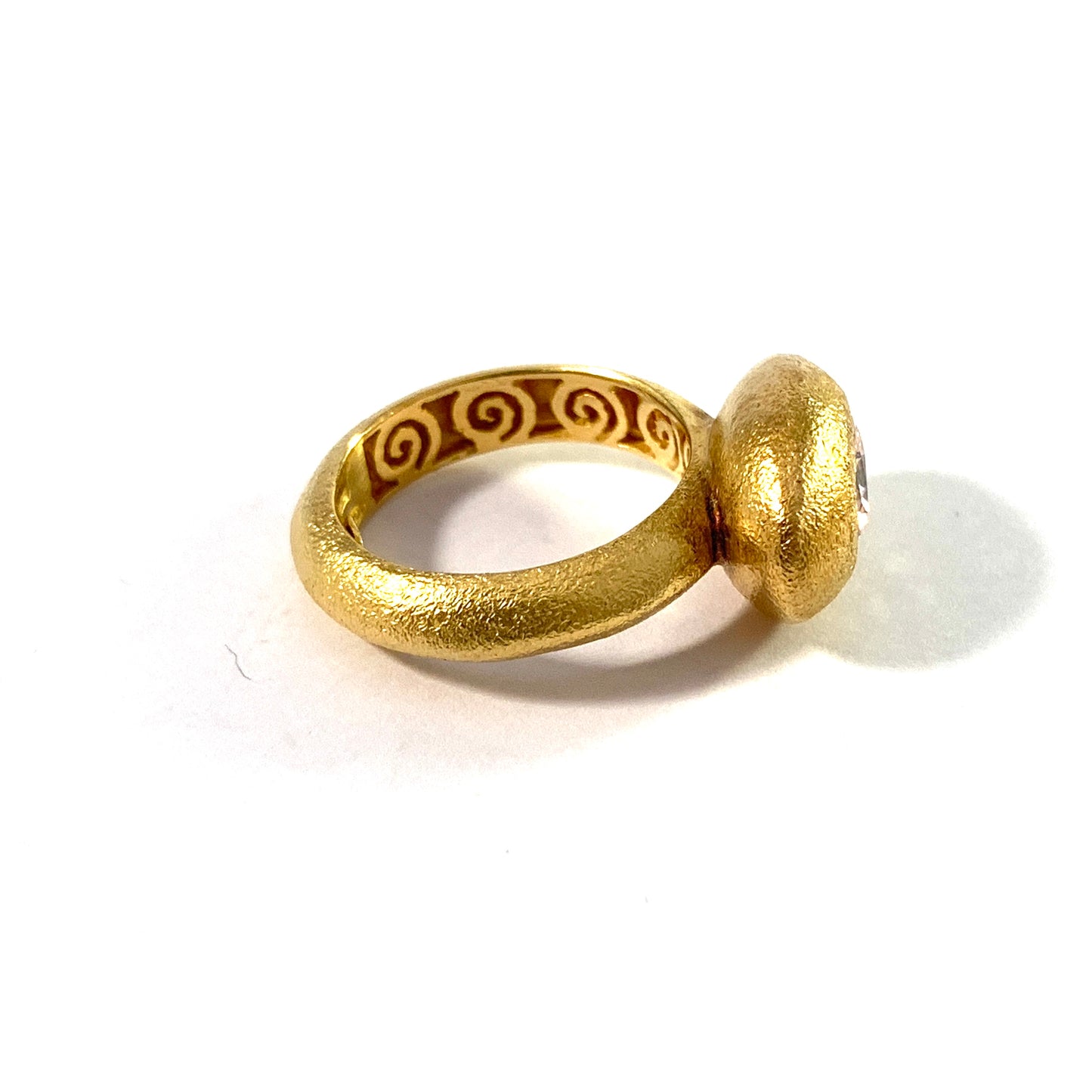 Paola Ferro, Milano, Italy. Vintage 18k Gold Pink Tourmaline Ring.