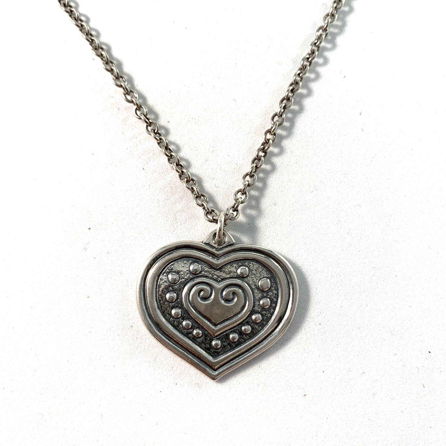 Kalevala Koru, Finland Vintage Sterling Heart Love Pendant Necklace.