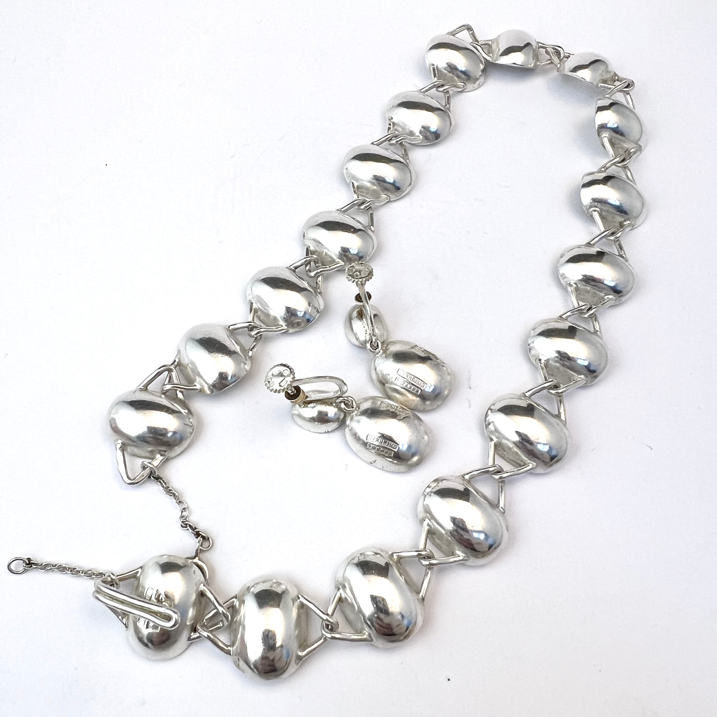 Sigurd Persson for Stigbert 1954-55. Iconic Bowl Necklace and Earrings. Sterling Silver.