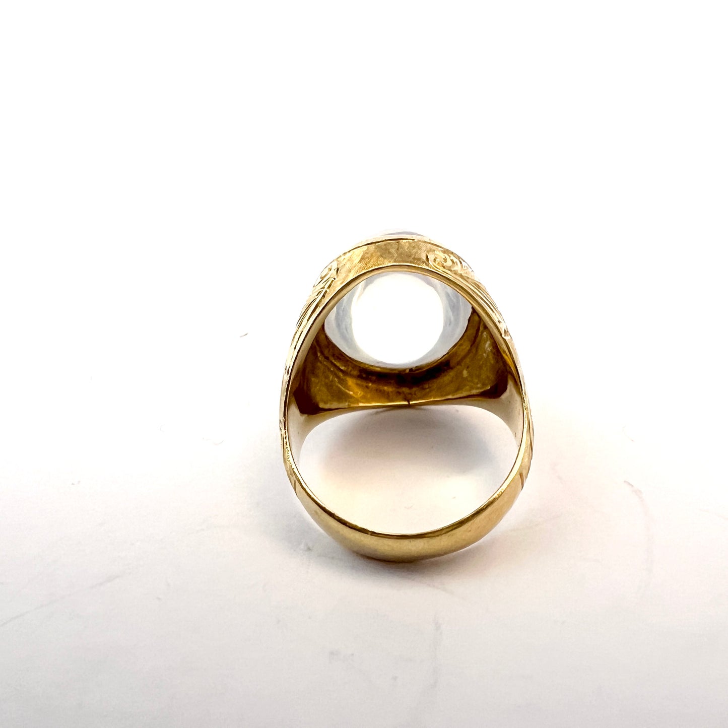 Italy. Vintage 1950-60s. Bold 18k Gold Moonstone Ring.