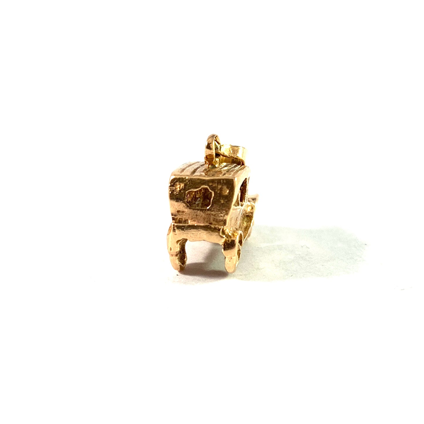 Vintage Mid Century 18k Gold Car T-Ford? Charm.