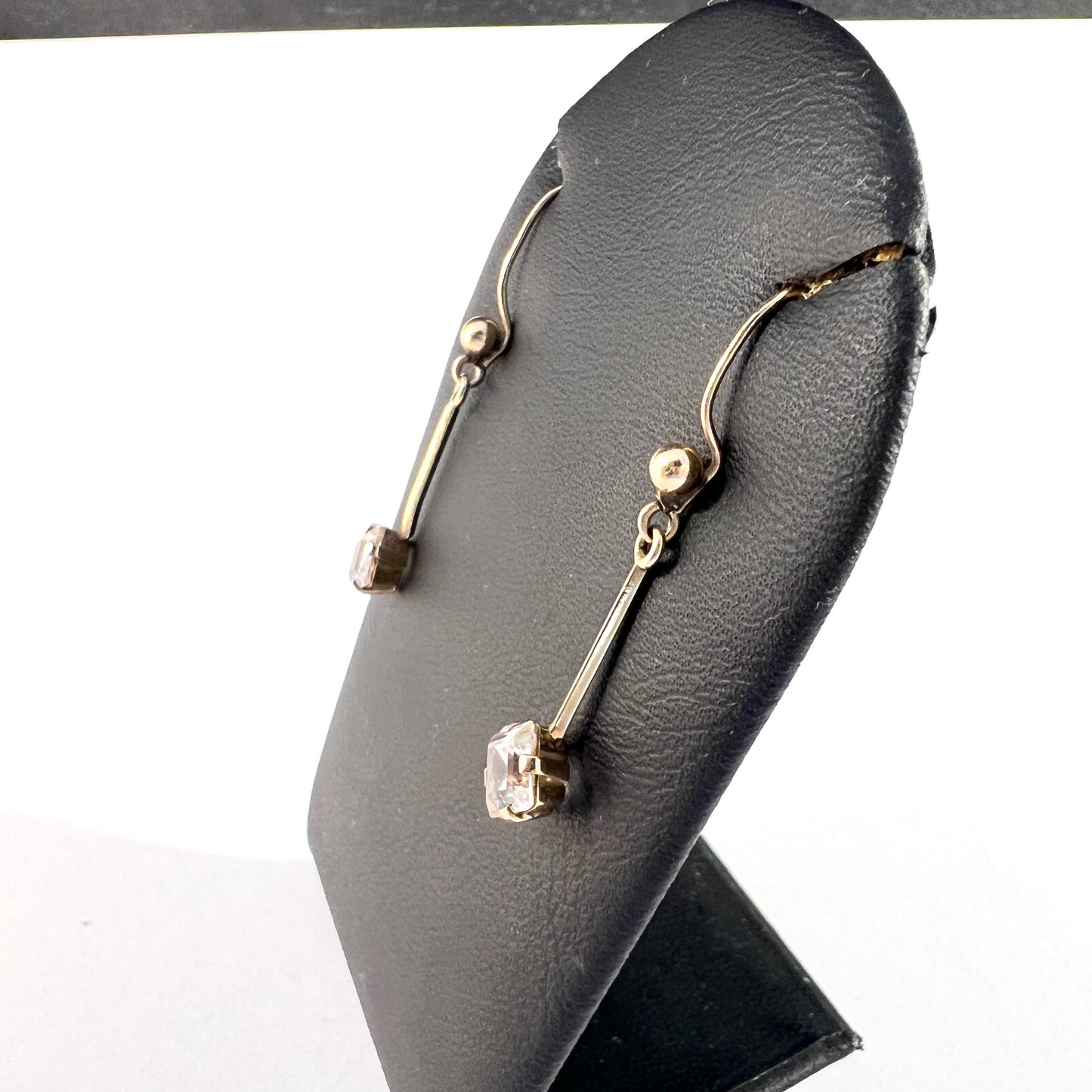 Hedberg, Stockholm 1951. Vintage Mid Century 18k Gold Rock Crystal Earrings.