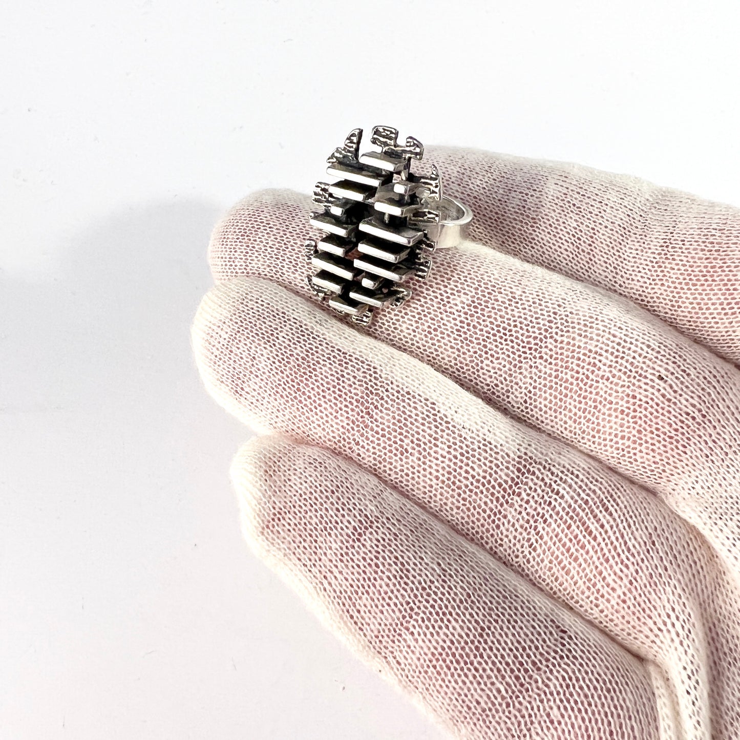 Israel 1970s. Vintage Modernist Sterling Silver Ring. Makers Mark.