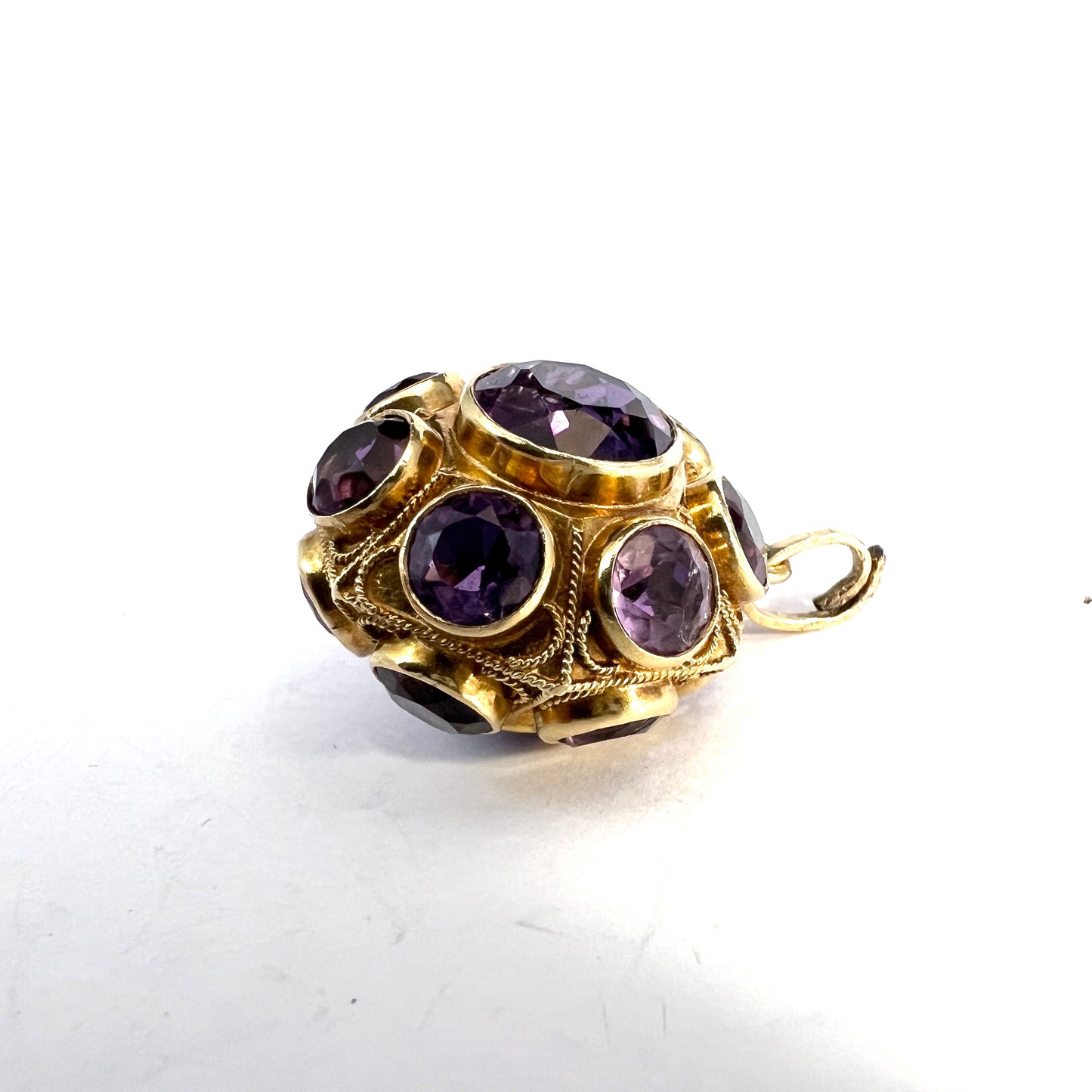 Vicenza, Italy 1944-68 Etruscan Revival 18k Gold Amethyst Pendant. 14.7 gram