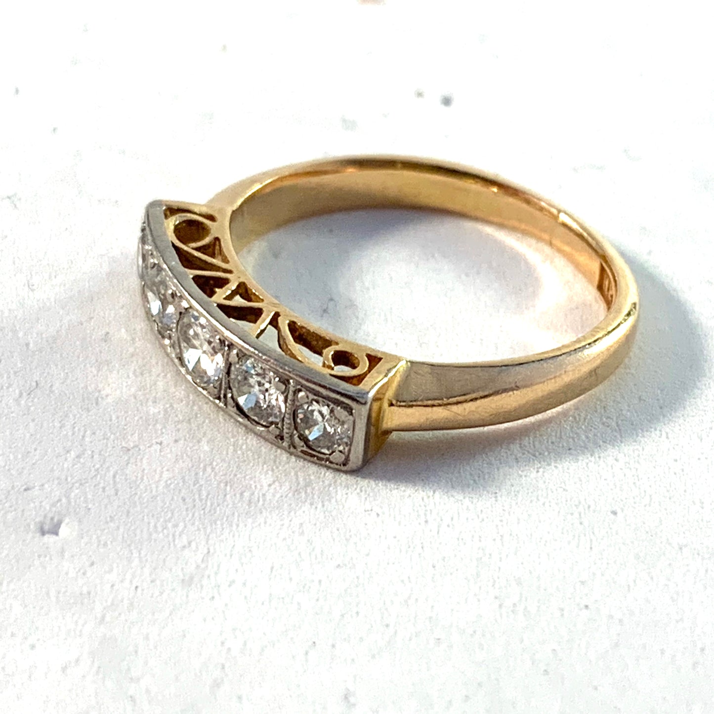 Håkanson, Sweden 1940s 18k Gold 0.83ctw Diamond Ring.