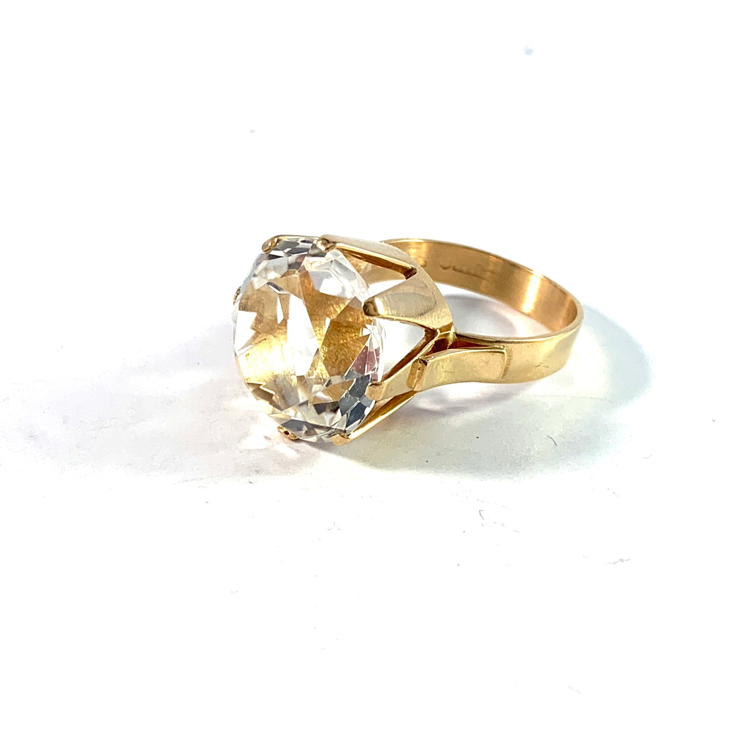 Styletta, Sweden 1968. Vintage 18k Gold Rock Crystal Ring.