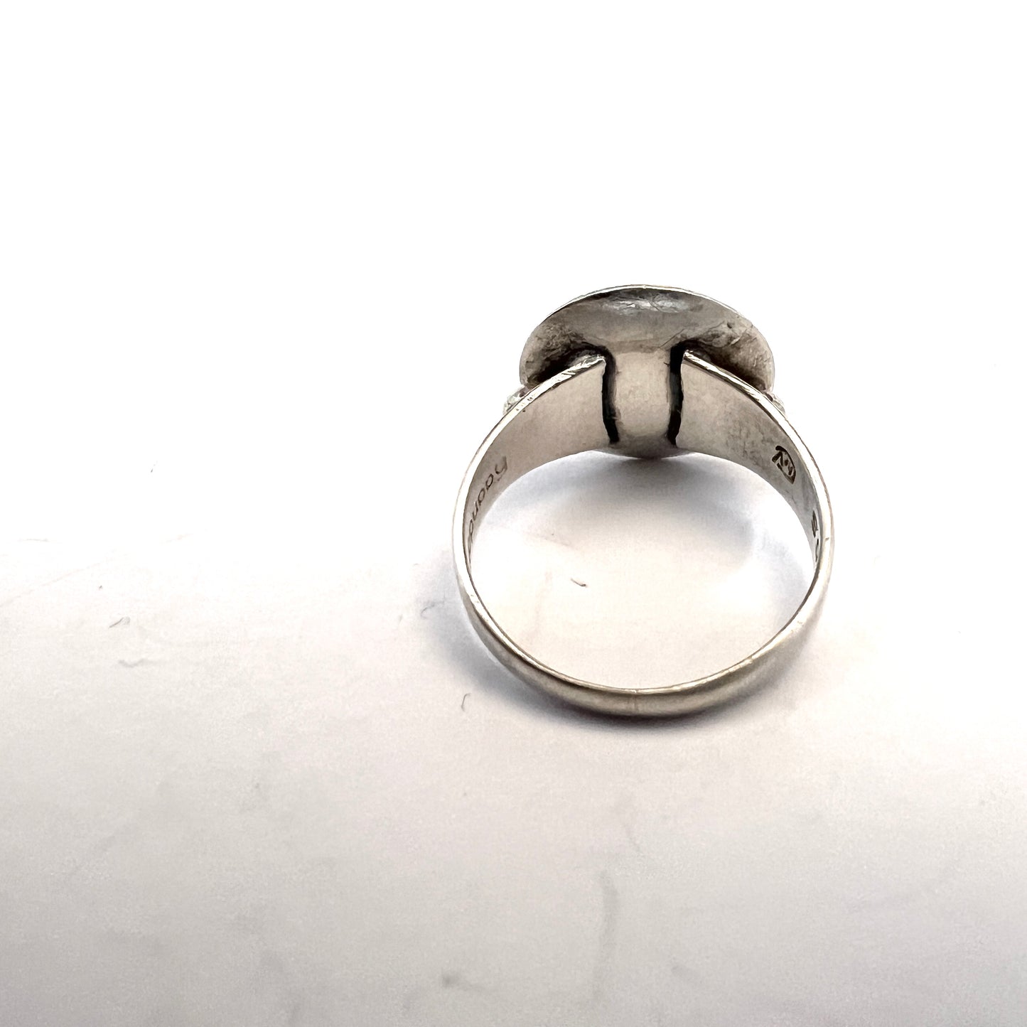 Christian Veilskov, Copenhagen 1960-70s Modernist Solid Silver Ring.