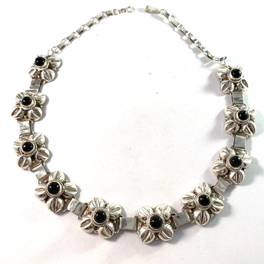 Mexico 1950-60s Sterling Silver Onyx Floral Necklace