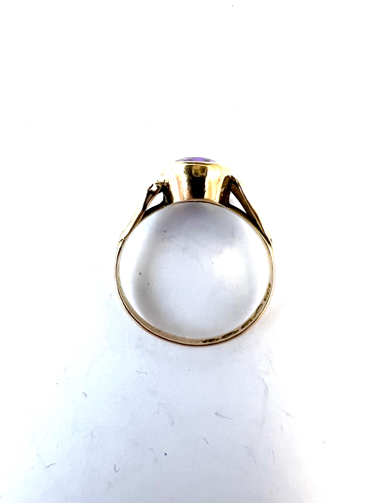 Raul Grönlund, Finland 1959. Vintage 14k Gold Amethyst Ring.