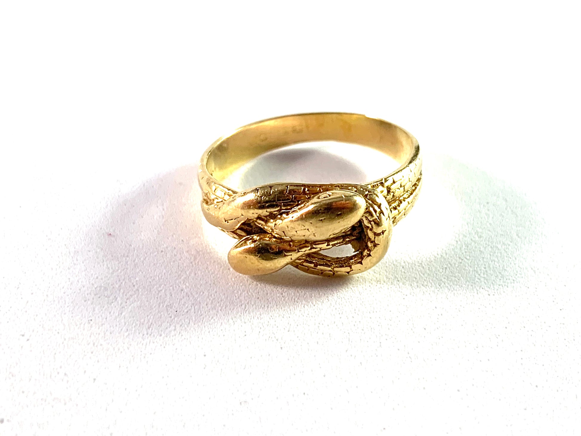 London Antique Victorian 18k Gold Unisex Snake Ring