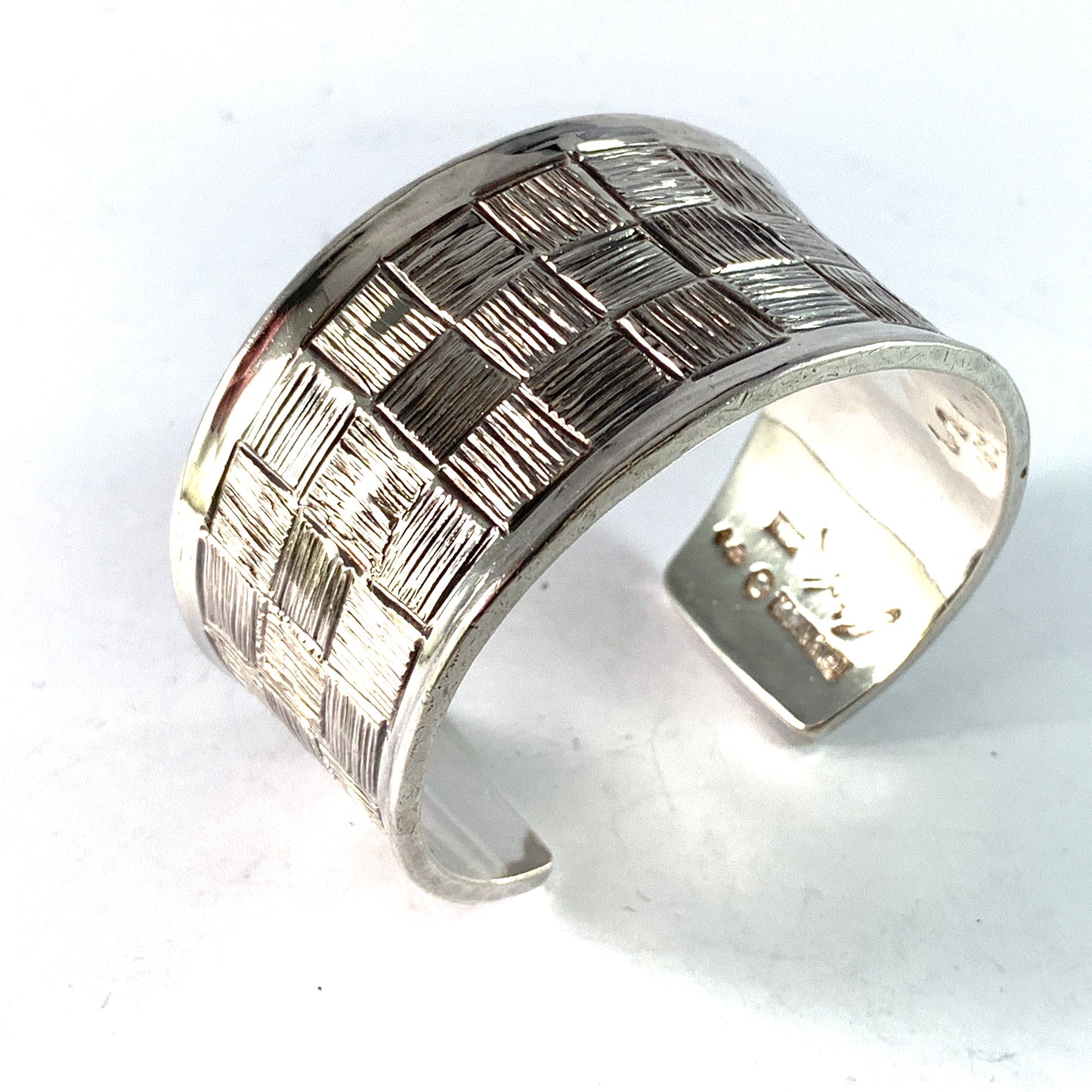 Claes E Giertta, Sweden 1975. Chunky Vintage Sterling Silver Cuff Bracelet. Signed.