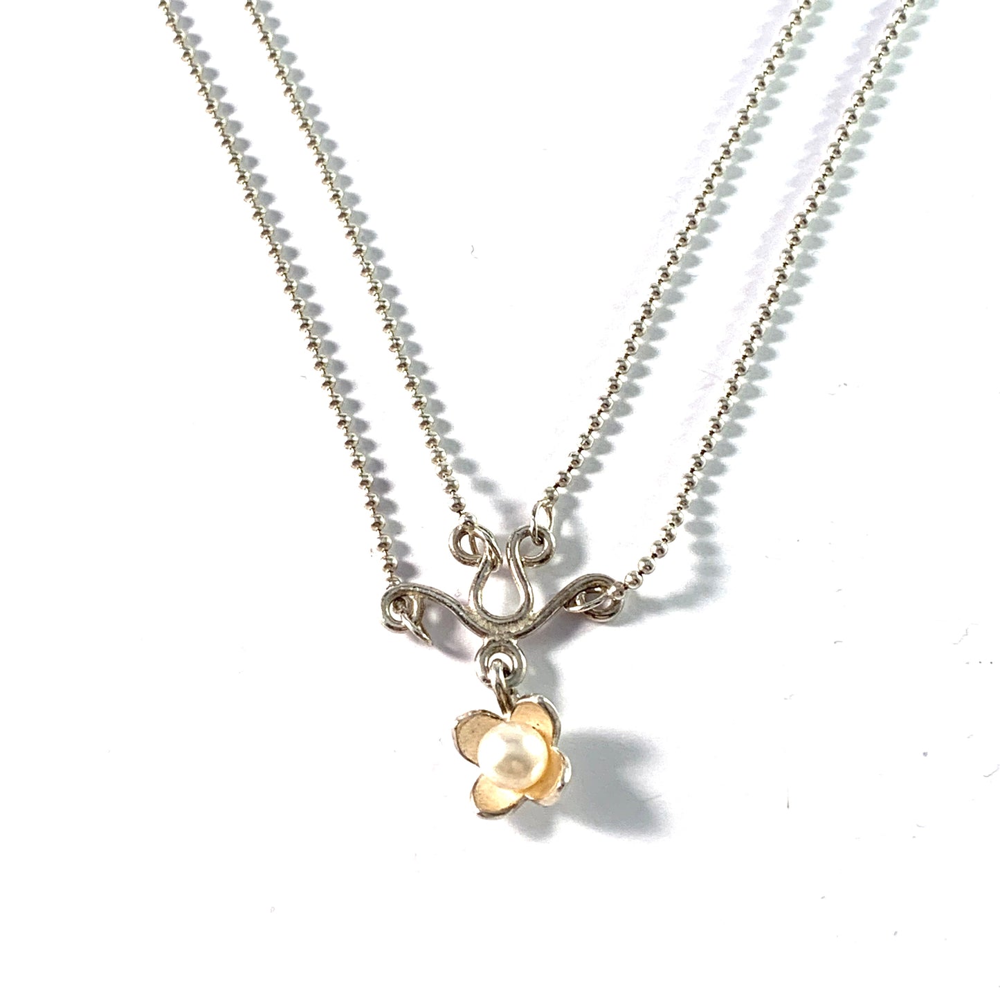 Kalevala Koru, Finland Vintage Sterling Silver Cultured Pearl Pendant Necklace.