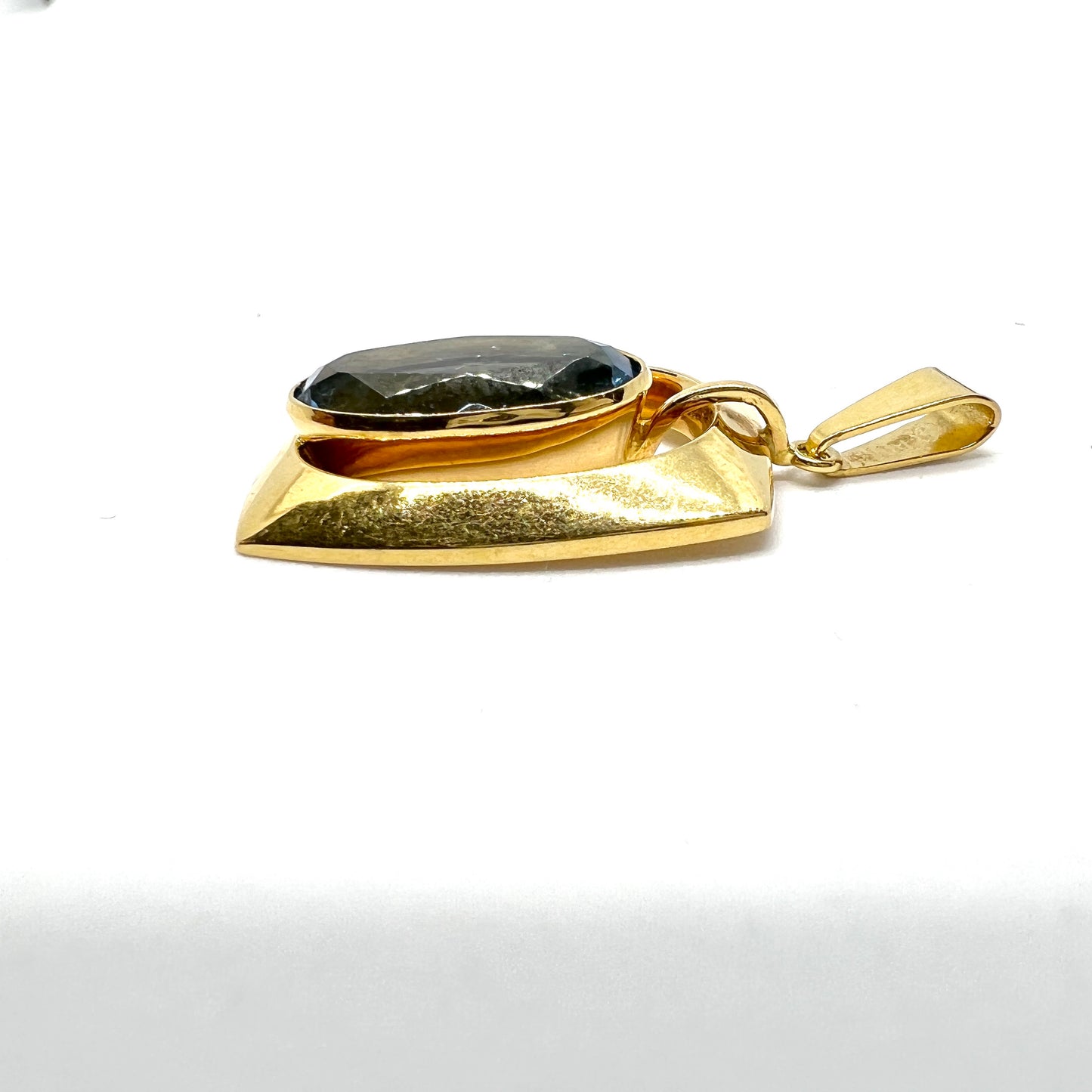 Sweden c 1950s. Vintage 18k Gold Blue Synthetic Spinel Pendant.