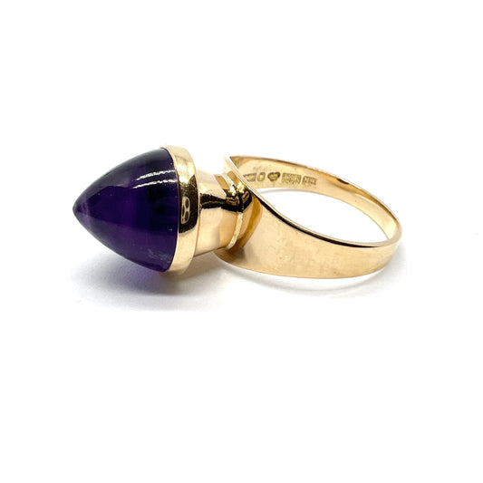 Sigvard Ljungström, Stockholm 1964. Vintage 18k Gold Amethyst Ring.