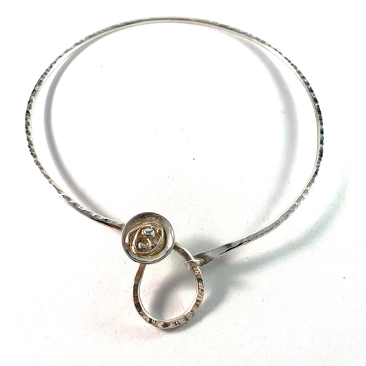 Grefberg, Sweden 1976 Hammered Vintage Sterling Silver Modernist Necklace.
