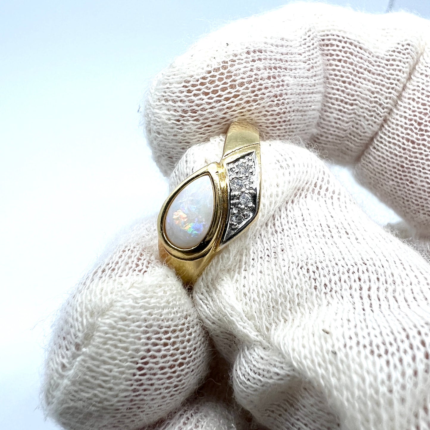 Sweden. Vintage 18k Gold Diamond Opal Ring.