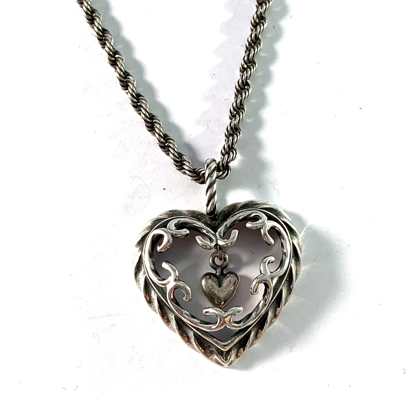 Kalevala Koru, Finland. Vintage Sterling Silver "Heart in Heart" Pendant Necklace.