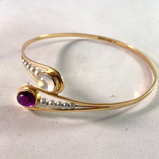 Hedberg, Sweden 1961. 18k Gold Moonstone Amethyst Pearl Bracelet.