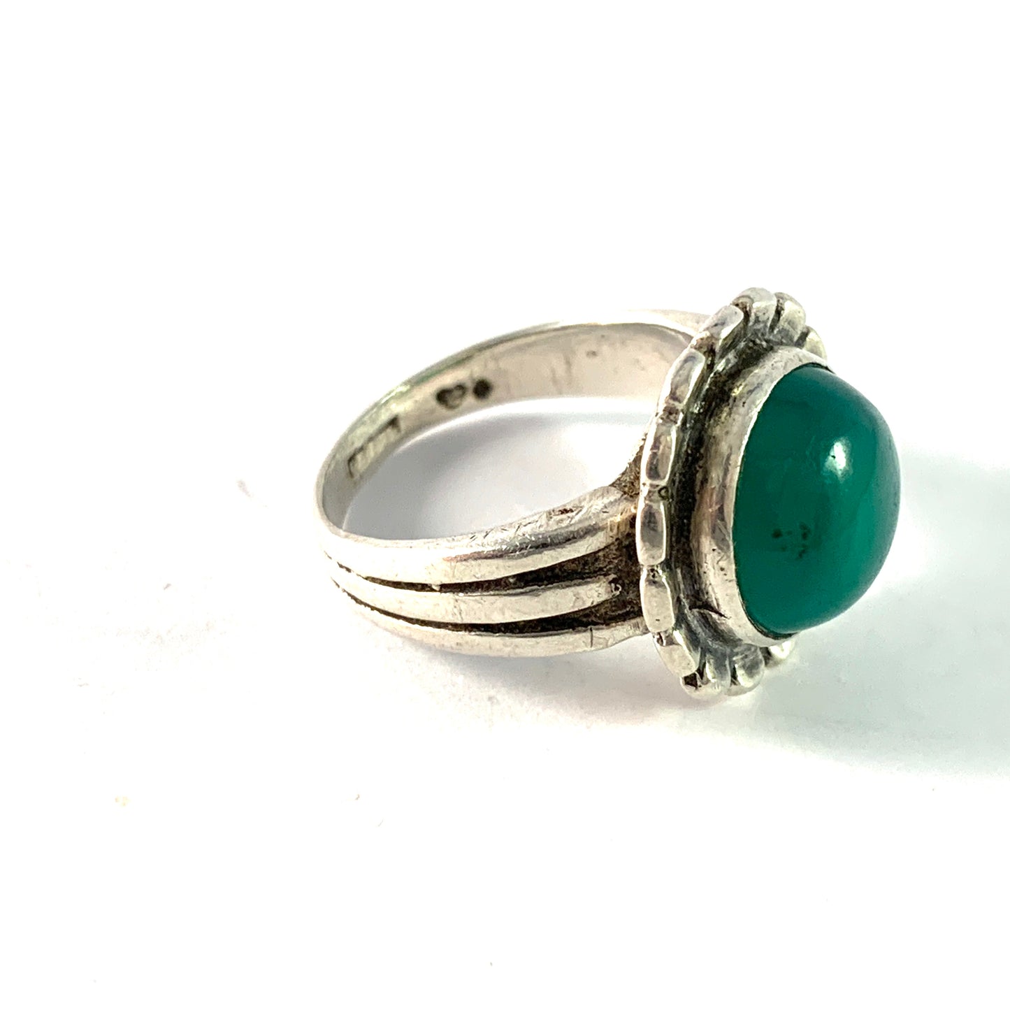 Kaplan, Sweden 1950s. Vintage Solid Silver Chrysoprase Ring.