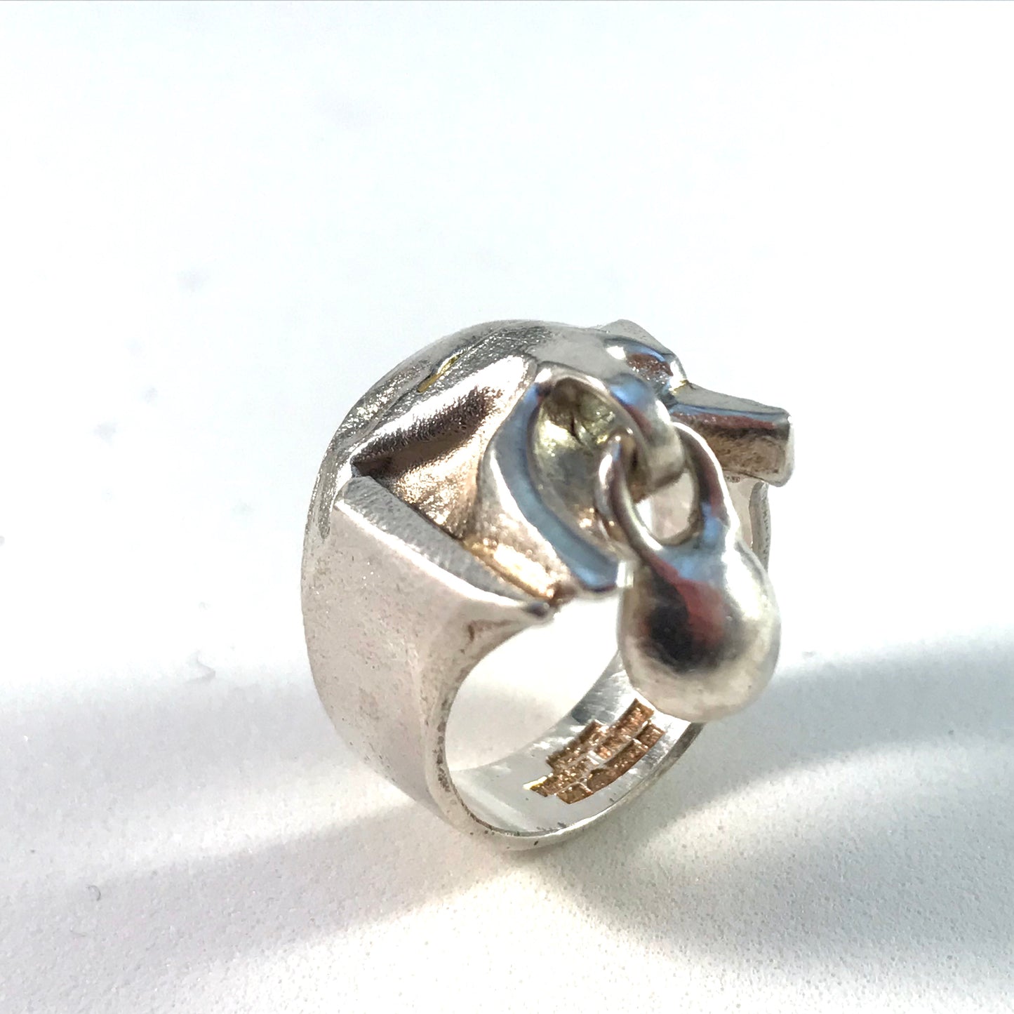 Bjorn Weckstrom for Lapponia, Finland year 1974 Sterling Silver Kinetic Ring. In original bag.