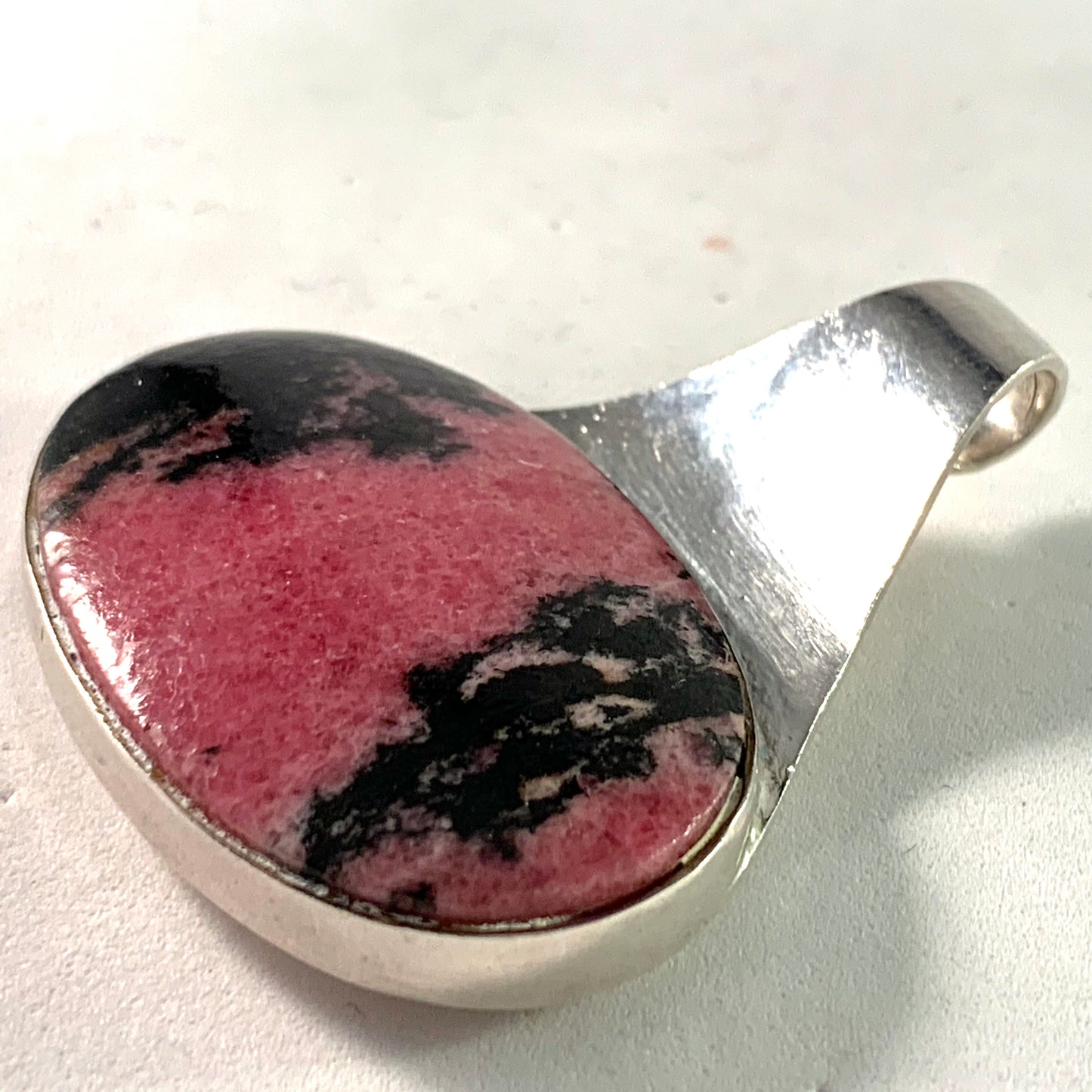 Omelius, Sweden 1977 Massive Sterling Silver Rhodolite Pendant. Signed.