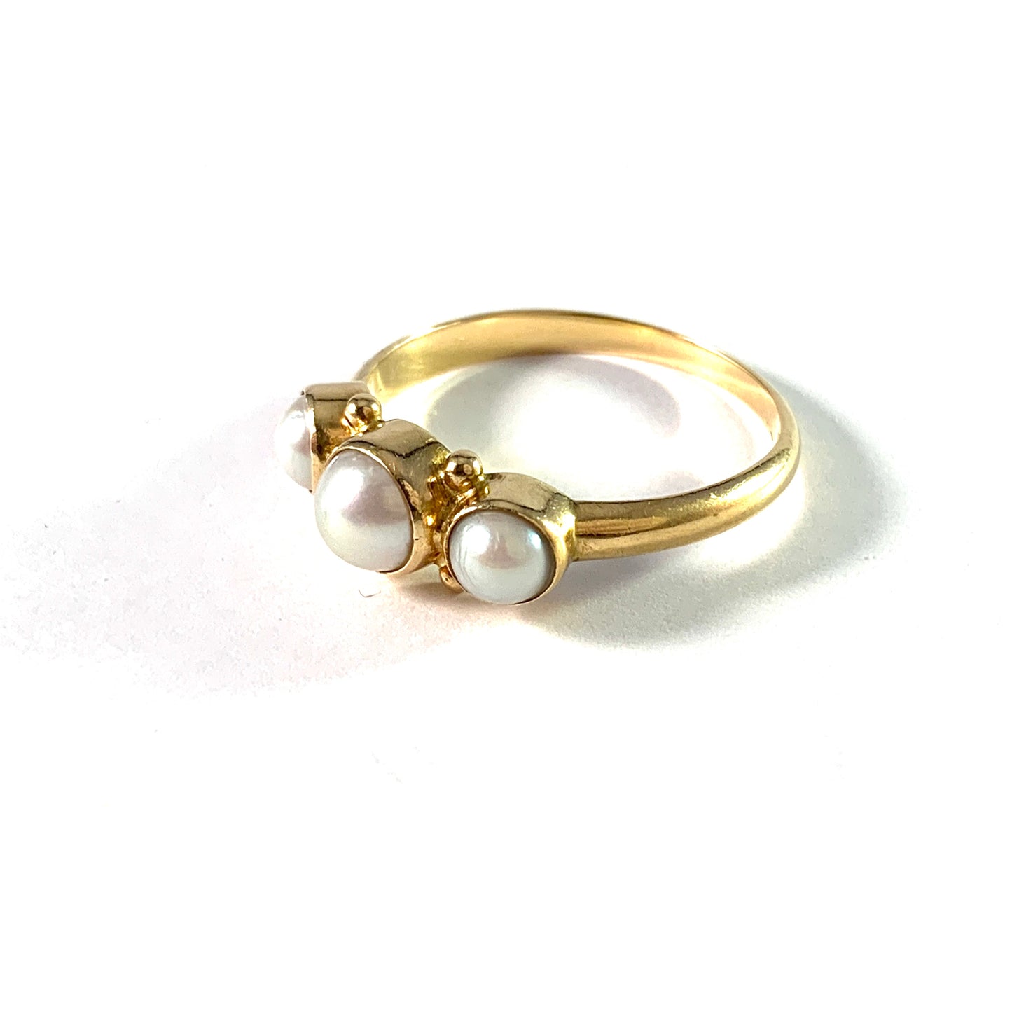 Georg Jensen, Denmark. Vintage 18k Gold Cultured Pearl Ring.