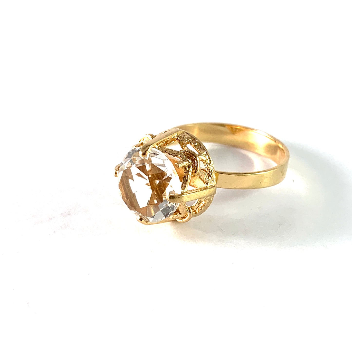 Finland 1970s. Vintage 18k Gold Rock Crystal Ring.