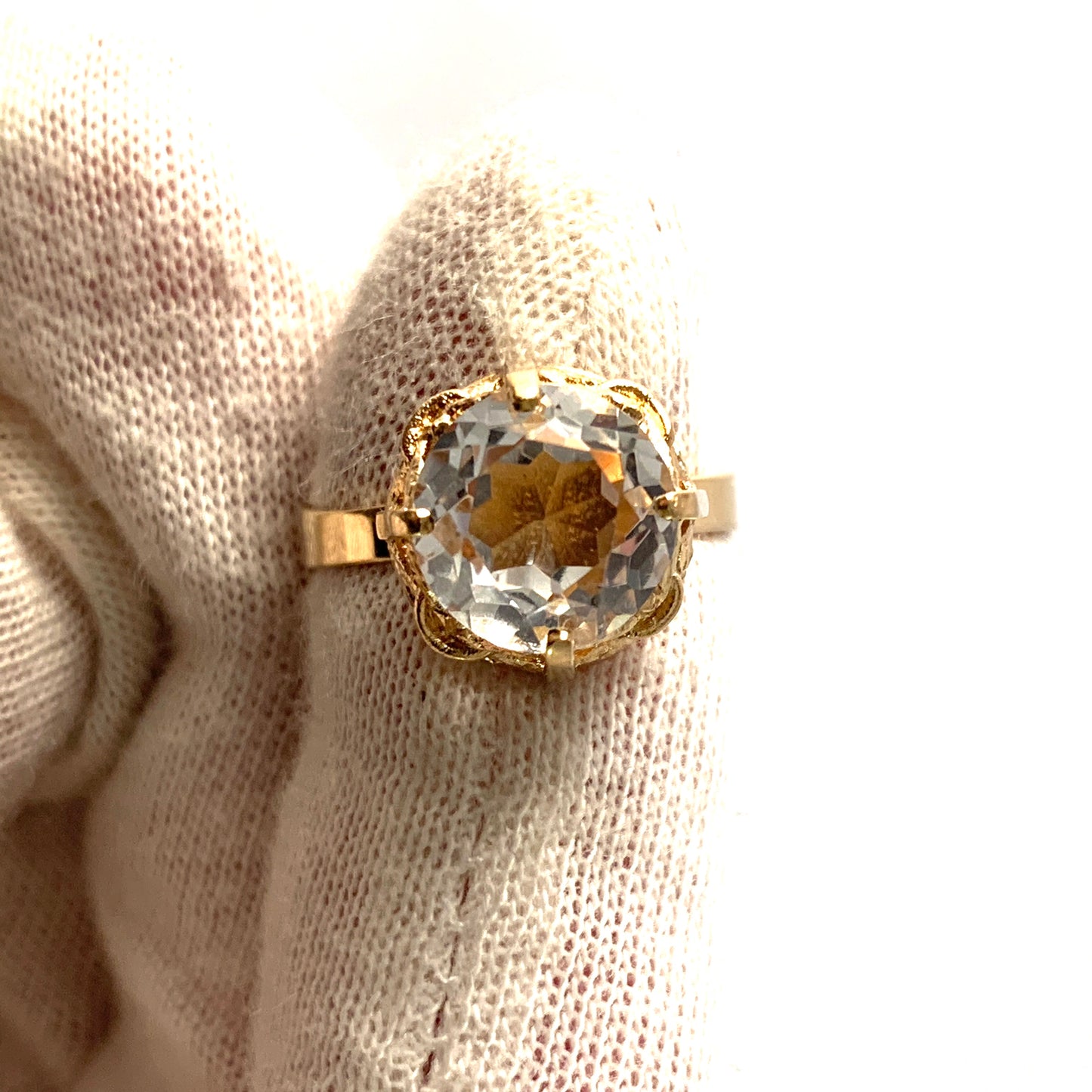 Finland 1970s. Vintage 18k Gold Rock Crystal Ring.