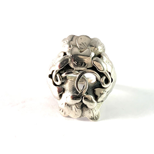 Tre-Ess, Sweden 1946. Vintage Sterling Silver Hand Wrought Ring.