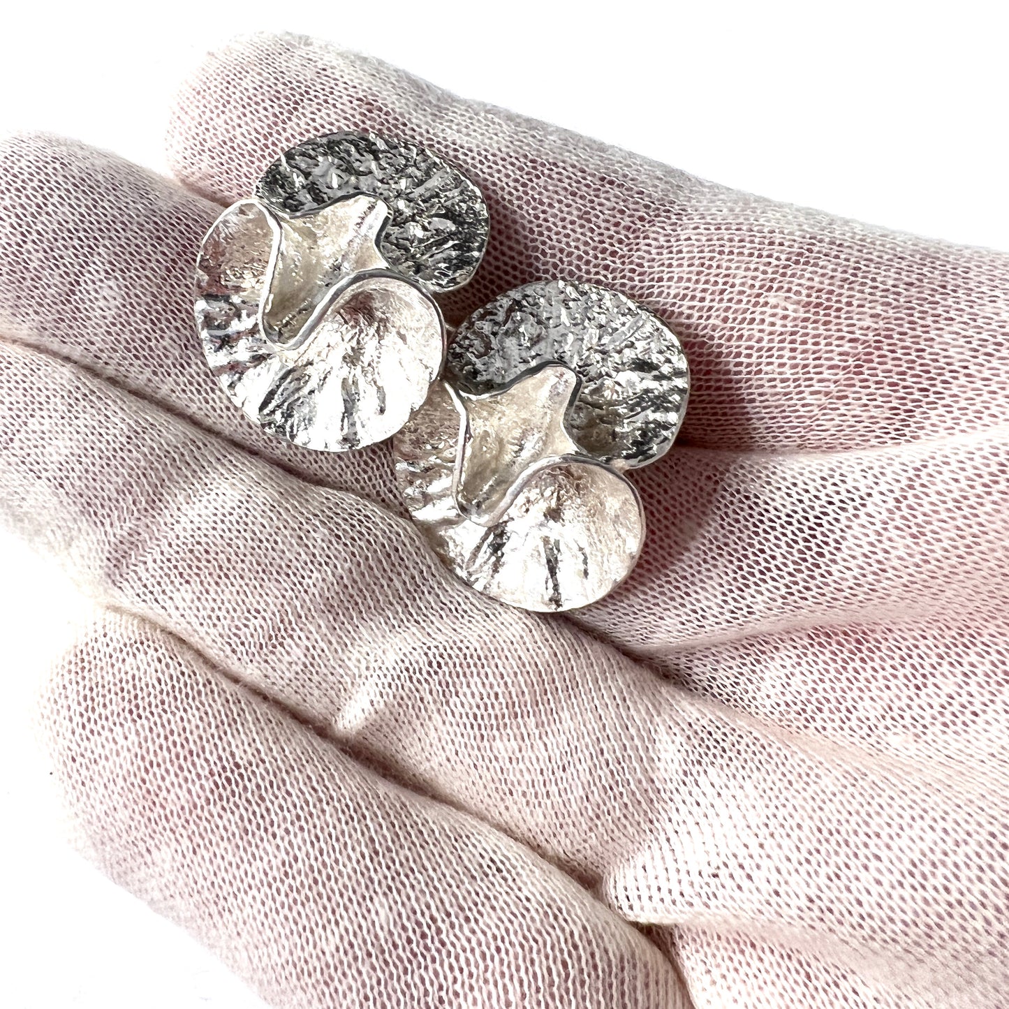 Theresia Hvorslev, Sweden 1974. Very Large Solid Silver Cufflinks. Design Water-Lily