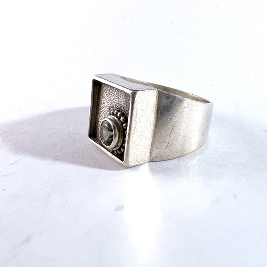 Kultasepat Salovaara, Finland 1976. Vintage Sterling Silver Green Quartz Men's Ring.