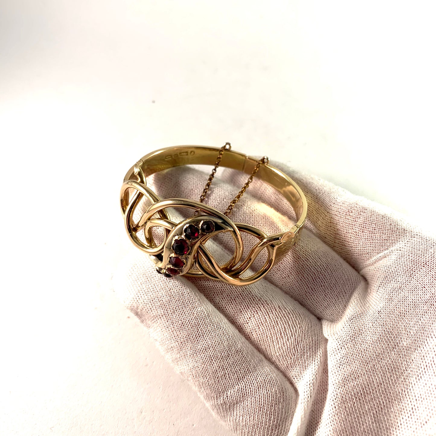 Stockholm, Victorian 18k Gold Garnet Bracelet. Boxed.