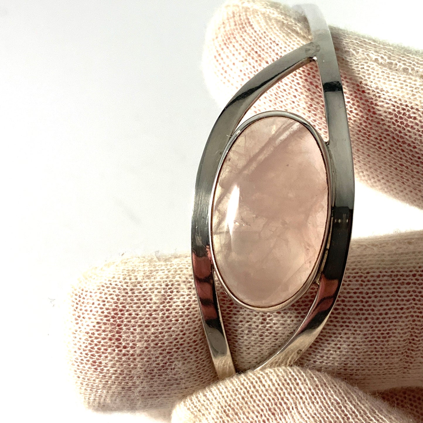 GUSSI, Sweden year 1960. Sterling Silver Rose Quartz Bangle Bracelet.