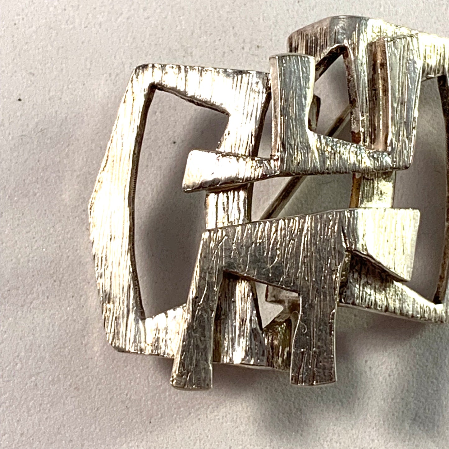 Rey Urban, Sweden year 1971 Modernist Sterling Silver Brooch. Signed.