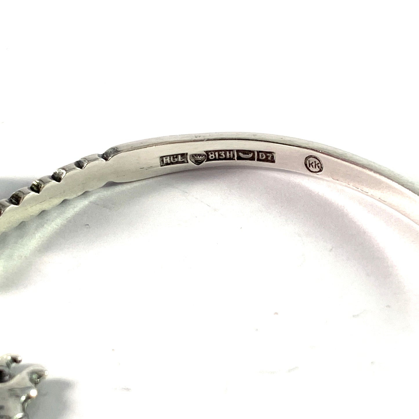 Holger Lindström for Kalevala Koru, Finland 1957. Early Solid Silver Open Charm Bangle.