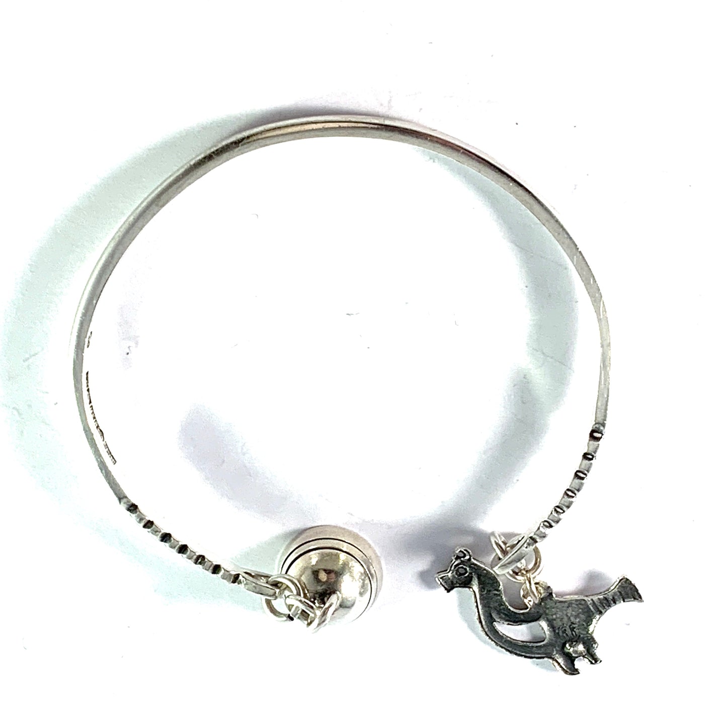 Holger Lindström for Kalevala Koru, Finland 1957. Early Solid Silver Open Charm Bangle.