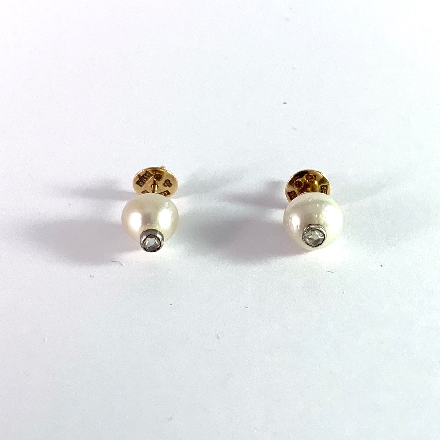 Sven Jahnsson, Stockholm 1945. Vintage 18k Gold Pearl Rose Cut Diamond Stud Earrings.