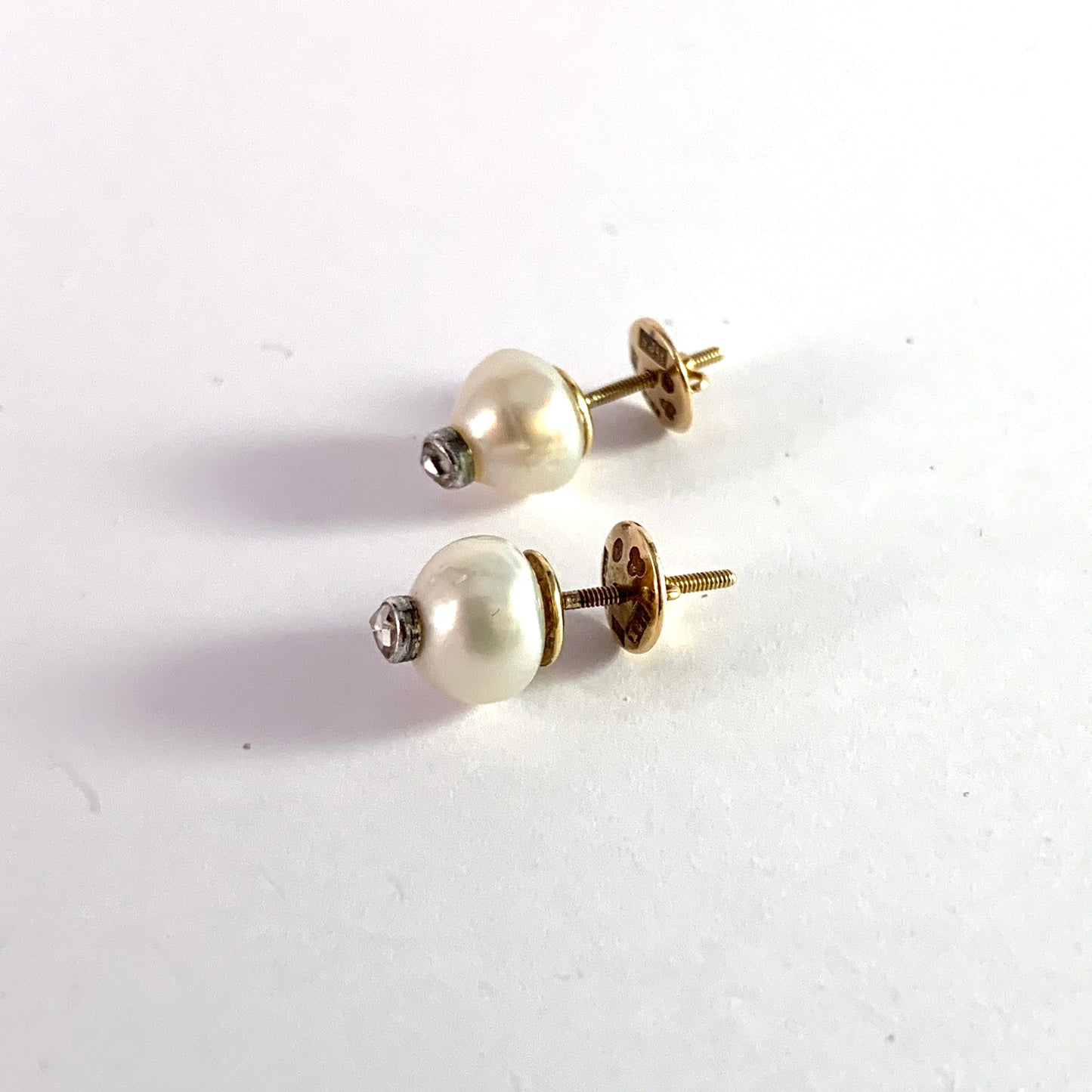 Sven Jahnsson, Stockholm 1945. Vintage 18k Gold Pearl Rose Cut Diamond Stud Earrings.